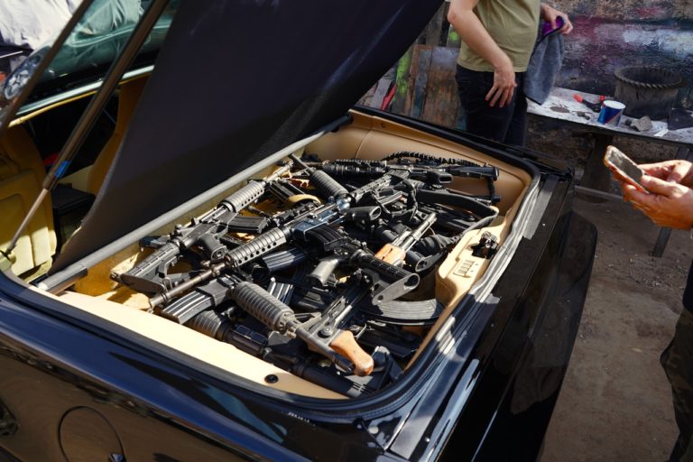 Weapons in trunk of KITT in a scene of tv series